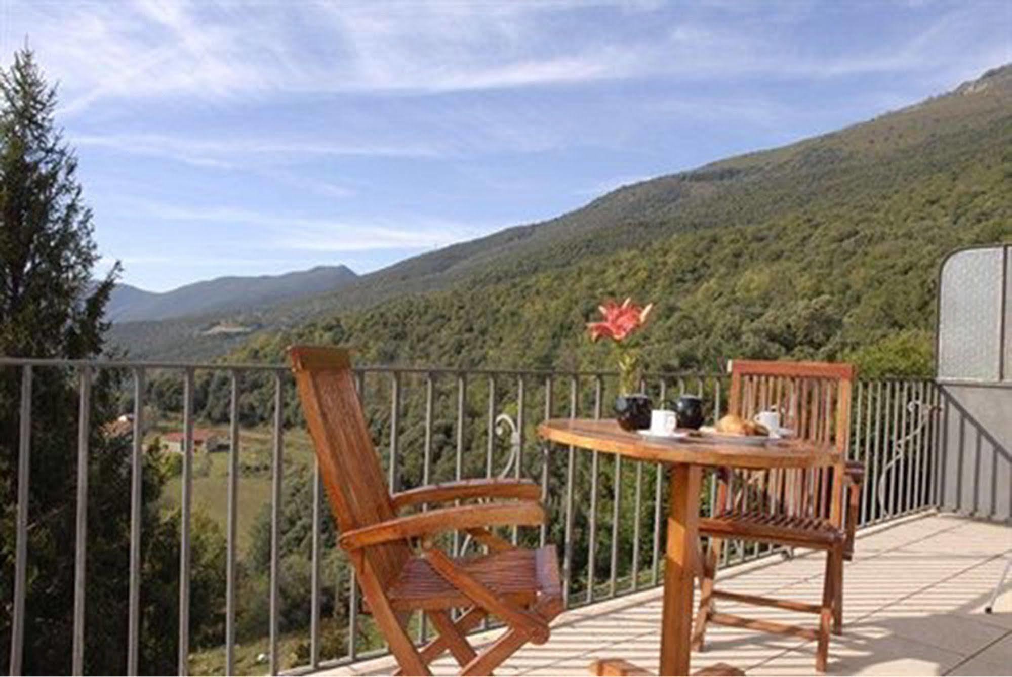 Husa Sant Bernat Montseny Dış mekan fotoğraf